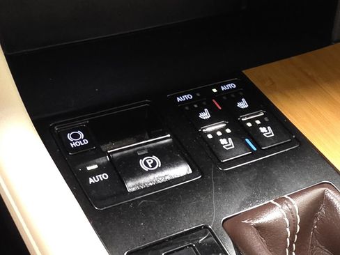 Used 2018 Lexus RX 450h AWD w/ Premium Package image 39