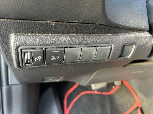 Used 2022 Toyota Corolla SE FWD image 18