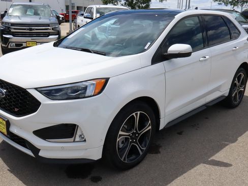 Used 2021 Ford Edge ST w/ Equipment Group 401A AWD/4WD image 3