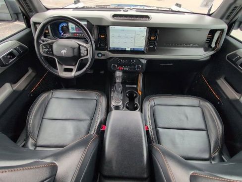 Used 2022 Ford Bronco Badlands image 5