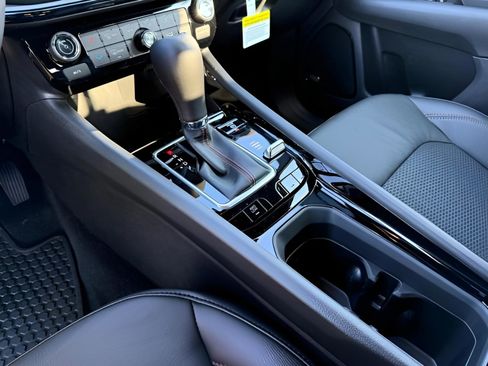 New 2026 Jeep Compass Trailhawk w/ Sun, Sound & Navigation Group image 25