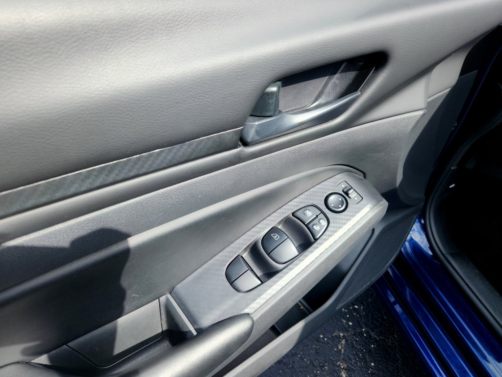 Used 2024 Nissan Altima 2.5 S FWD image 21