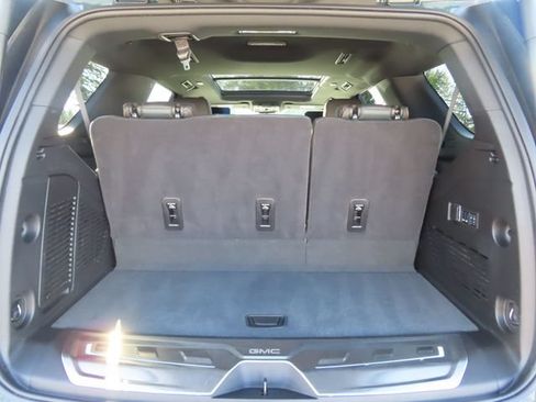 Used 2025 GMC Yukon AT4 w/ AT4 Premium Plus Package AWD/4WD image 45