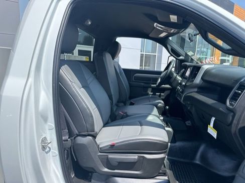 New 2024 RAM 2500 Tradesman w/ Chrome Appearance Group image 20