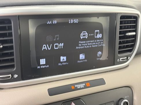 Used 2020 Kia Sportage LX FWD image 19