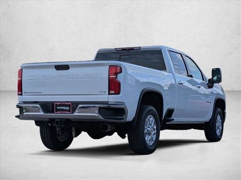 New 2026 Chevrolet Silverado 2500 LTZ w/ LTZ Convenience Package AWD/4WD image 5