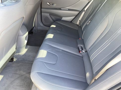 Certified 2025 Hyundai Elantra Sport image 14