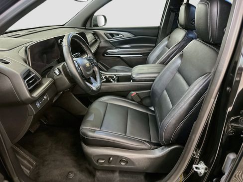 Used 2026 Chevrolet Traverse LT AWD/4WD image 13