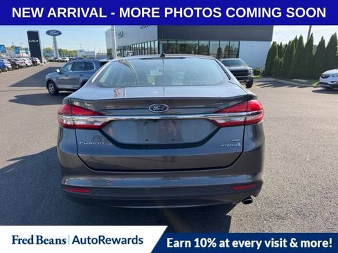 Used 2018 Ford Fusion SE FWD image 6