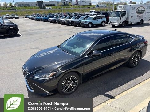 Used 2023 Lexus ES 250 w/ Premium Package AWD/4WD image 4