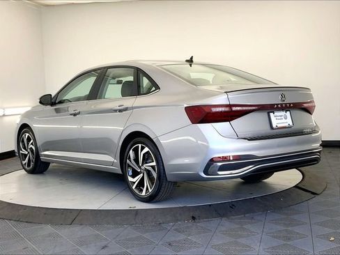 New 2026 Volkswagen Jetta SEL image 4