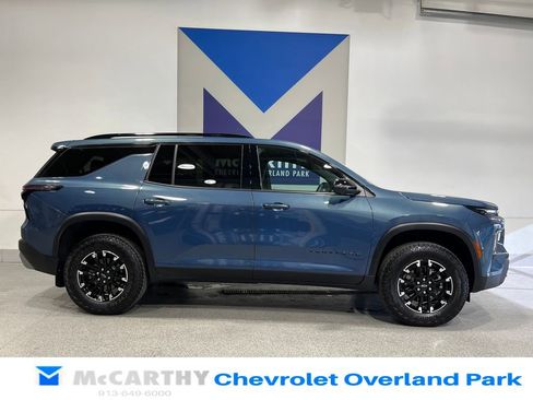 Used 2024 Chevrolet Traverse Z71 w/ Enhanced Driving Package AWD/4WD image 4