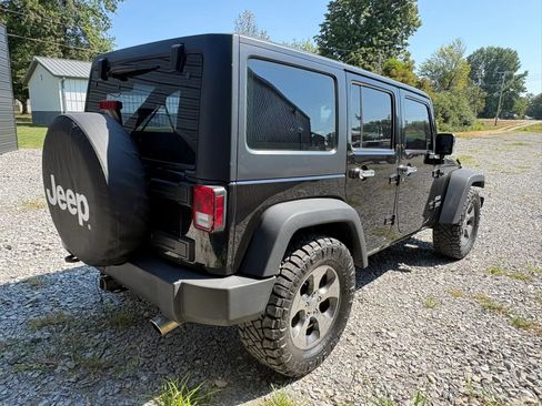Used 2015 Jeep Wrangler Unlimited Sport w/ Max Tow Package AWD/4WD image 5