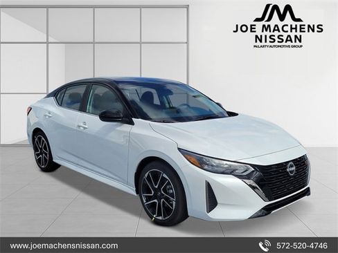 New 2025 Nissan Sentra SR image 2