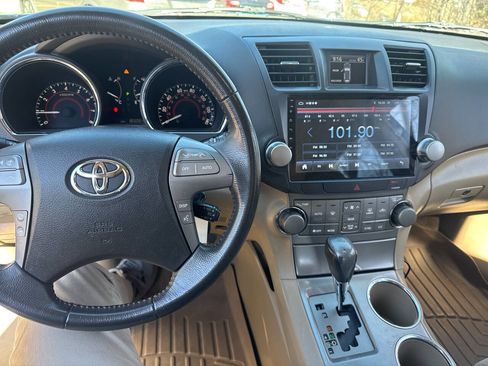 Used 2008 Toyota Highlander Sport image 17