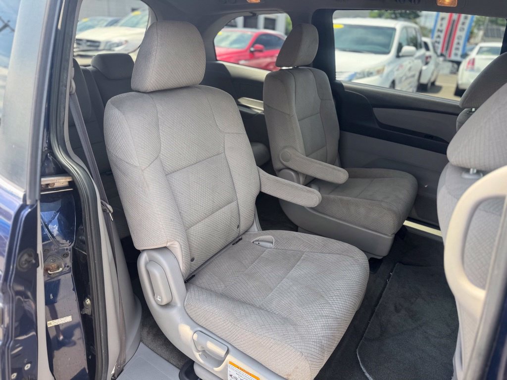 Used 2015 Honda Odyssey LX image 23