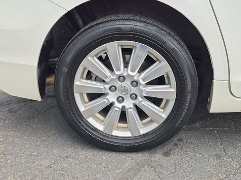 Used 2017 Toyota Sienna Limited AWD/4WD image 13
