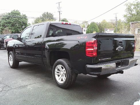 Used 2018 Chevrolet Silverado 1500 LT w/ All Star Edition AWD/4WD image 3