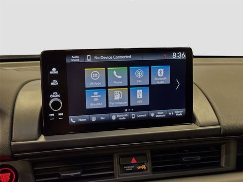 Used 2025 Honda Pilot TrailSport image 14