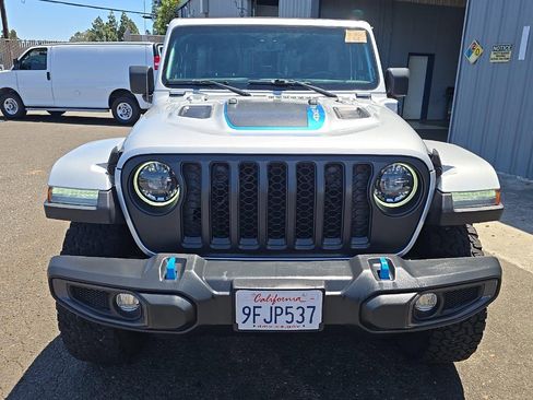 Used 2023 Jeep Wrangler Unlimited Rubicon 4xe w/ Cold Weather Group AWD/4WD image 3