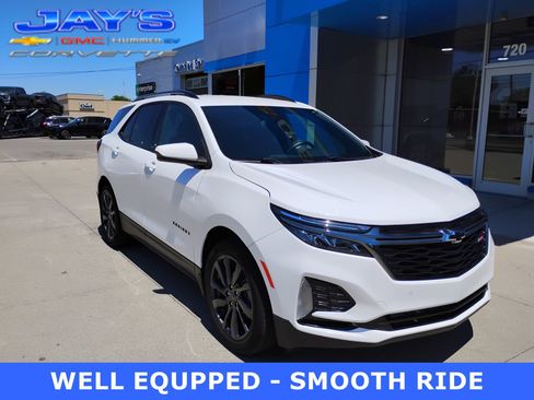 Used 2022 Chevrolet Equinox RS FWD image 1