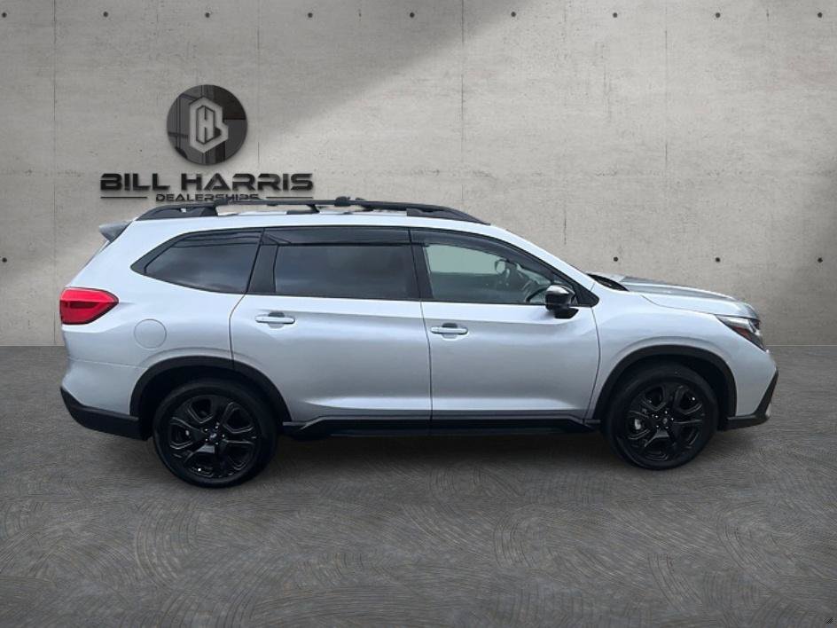 Used 2025 Subaru Ascent Bronze Edition AWD/4WD image 5