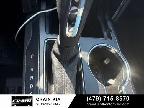 Used 2017 Ford Explorer XLT w/ Equipment Group 202A AWD/4WD image 17