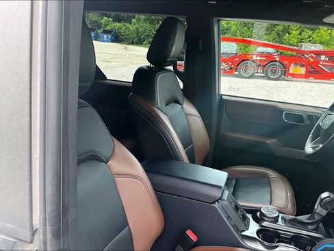 Used 2021 Ford Bronco Outer Banks AWD/4WD image 7