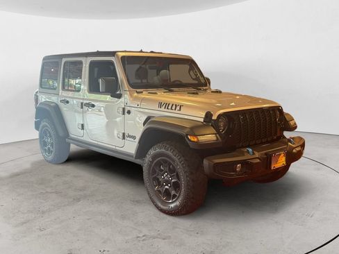 Used 2023 Jeep Wrangler Unlimited w/ Cold Weather Group AWD/4WD image 1