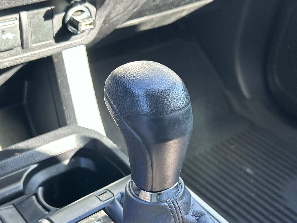 Used 2021 Toyota Tacoma SR5 RWD image 38