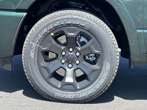 New 2026 RAM 1500 4x4 Crew Cab image 24