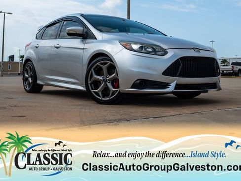 Used 2014 Ford Focus ST w/ Equipment Group 202A FWD image 1