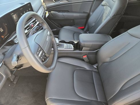 New 2026 Kia Sportage EX w/ EX Panorama Roof Package FWD image 9