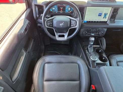 Certified 2025 Ford Bronco Badlands AWD/4WD image 12