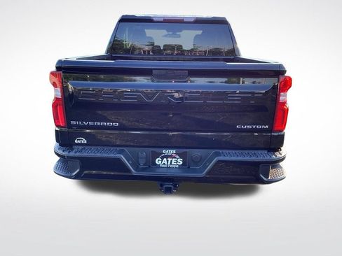 Used 2019 Chevrolet Silverado 1500 Custom w/ Custom Value Package RWD image 19