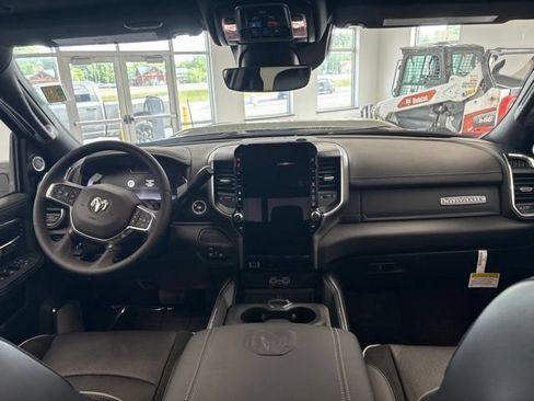 New 2026 RAM 3500 Laramie AWD/4WD image 25