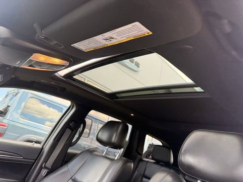 Used 2021 Jeep Grand Cherokee Limited w/ Luxury Group II image 17