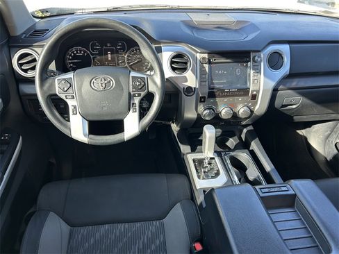 Used 2018 Toyota Tundra SR5 image 17