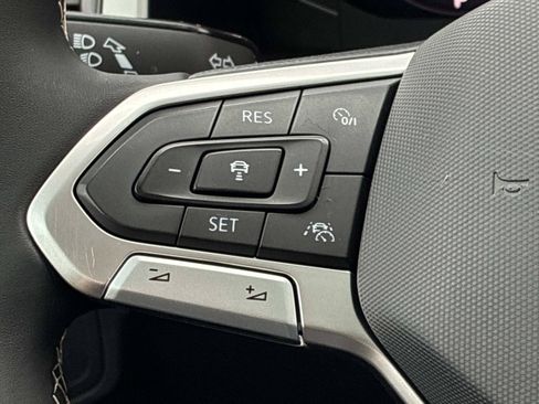 Certified 2023 Volkswagen Atlas SEL AWD/4WD image 28