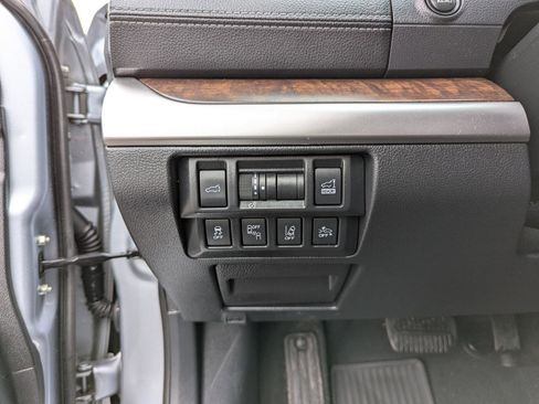 Used 2019 Subaru Outback 3.6R Limited AWD/4WD image 14