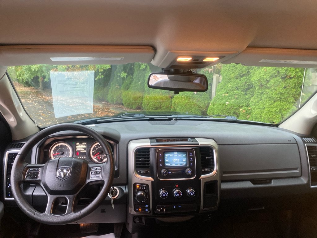 Used 2016 RAM 1500 Classic SLT AWD/4WD image 18