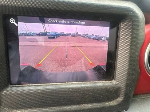 Used 2021 Jeep Gladiator Rubicon w/ Cold Weather Group AWD/4WD image 21