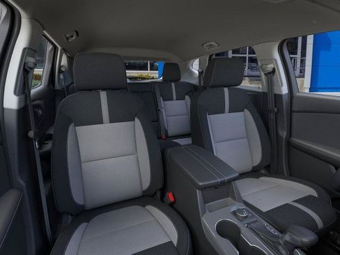 New 2025 Chevrolet Blazer LT w/ Driver Confidence Package FWD image 16