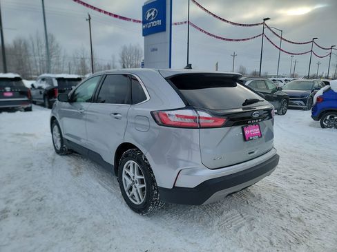 Used 2024 Ford Edge SEL image 6