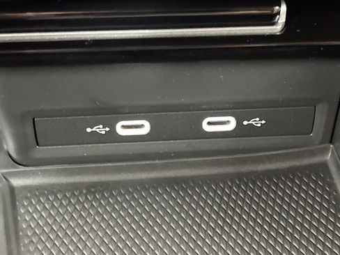 Used 2024 Volkswagen Atlas SE image 26