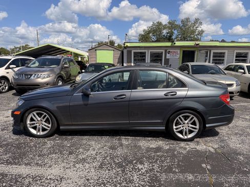Used 2013 Mercedes-Benz C 250 Sedan image 7