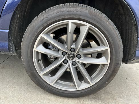 Used 2025 Audi Q3 2.0T Premium image 13