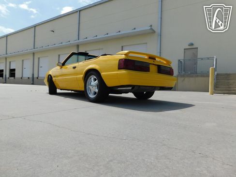 Used 1993 Ford Mustang LX image 24