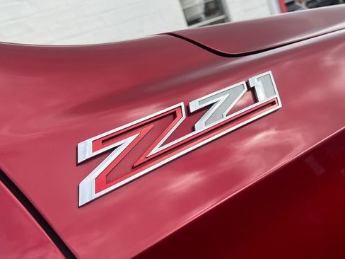 Used 2021 Chevrolet Tahoe Z71 w/ Z71 Signature Package image 21