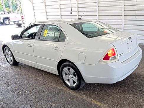 Used 2009 Ford Fusion SE FWD image 4